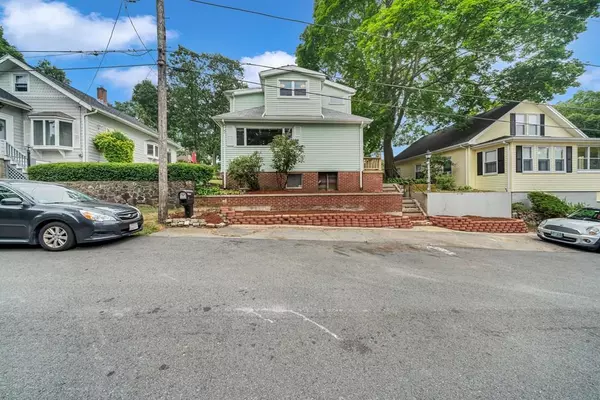 Saugus, MA 01906,7 Montgomery St