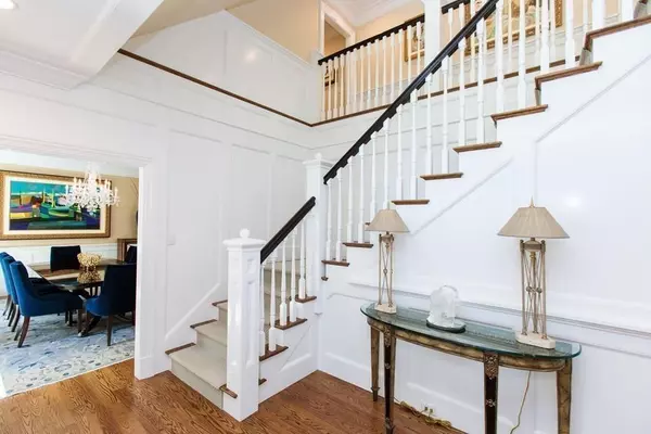 Weston, MA 02493,79 Nobscot Rd