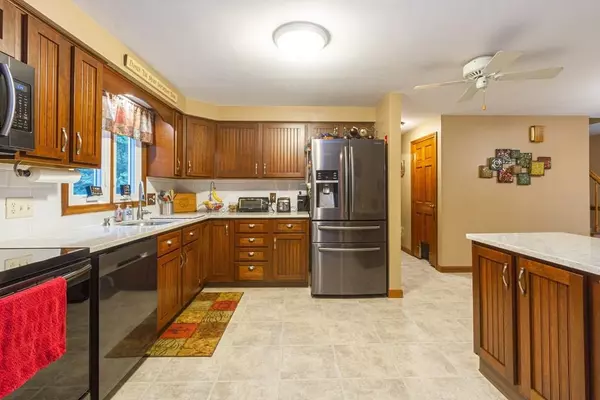 Blackstone, MA 01504,3 Nancy Ct