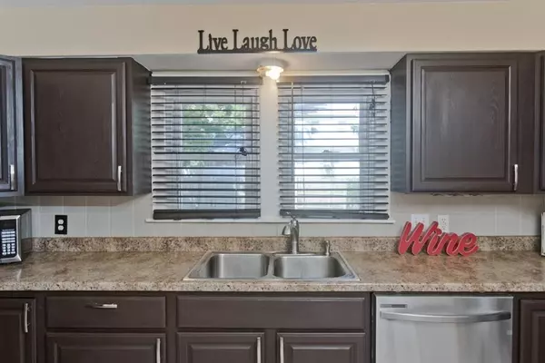 Springfield, MA 01119,1592 Plumtree Rd