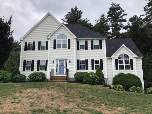 20 Draper Woods Rd, Sturbridge, MA 01518