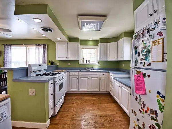 New Bedford, MA 02740,394 Pleasant St