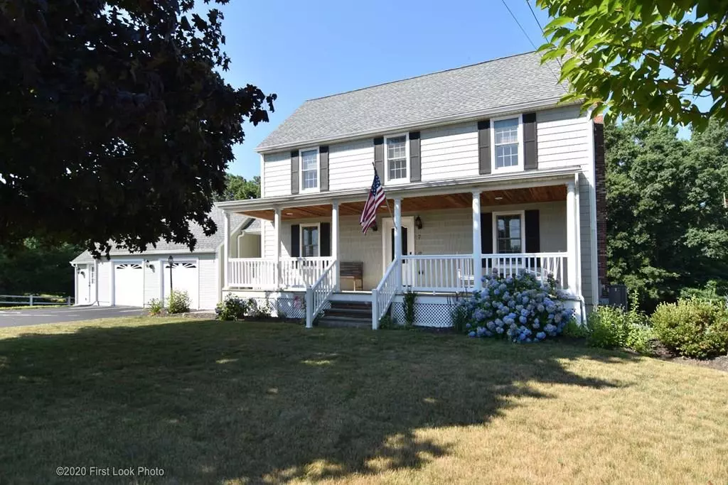 Cumberland, RI 02864,7 Cobblestone St