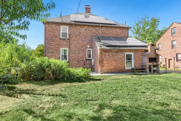 Springfield, MA 01107,3 Silver Street