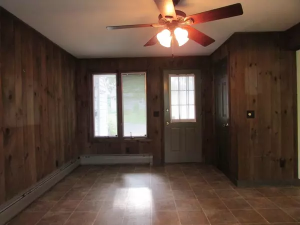 Springfield, MA 01108,33 Irene St