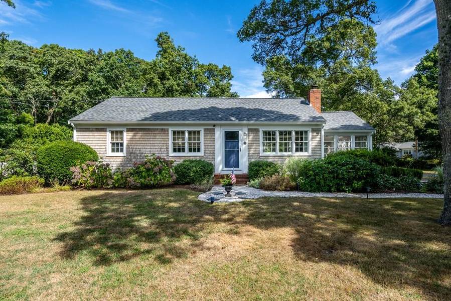 97 Isalene Rd, Barnstable, MA 02601