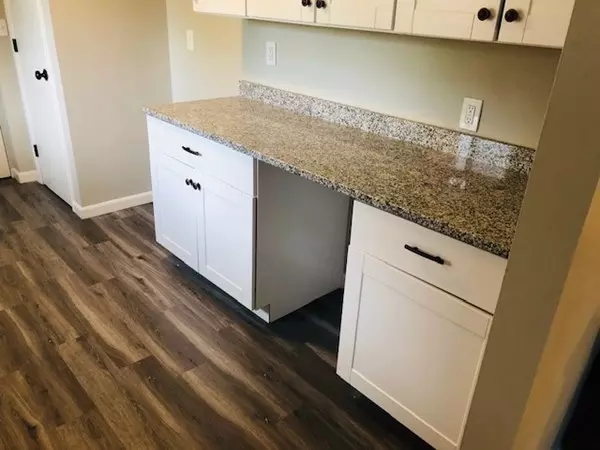 Warren, RI 02885,510 Child St #201B