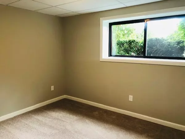 Warren, RI 02885,510 Child St #201B