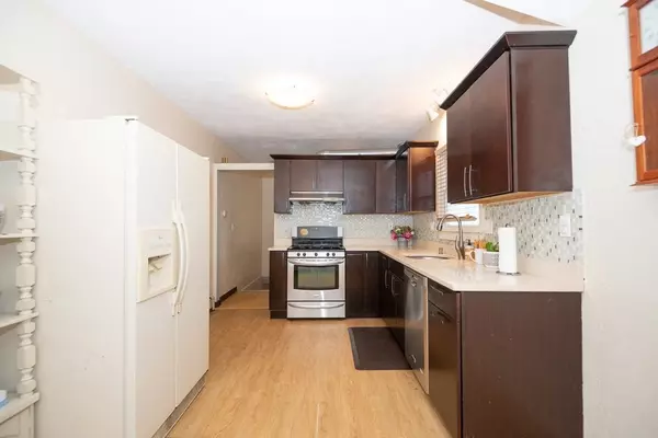 Saugus, MA 01906,6 Charlotte Rd #A