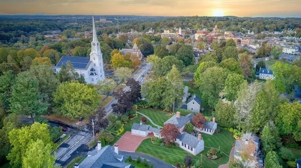 44 Central Street, Andover, MA 01810
