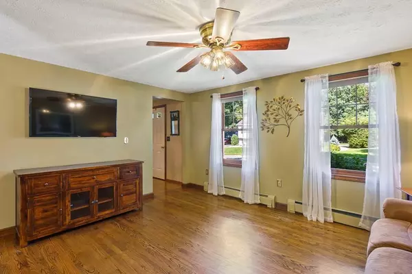 Clinton, MA 01510,8 Walden Terrace