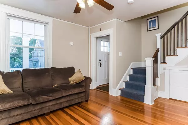 Nahant, MA 01908,30 Valley Rd
