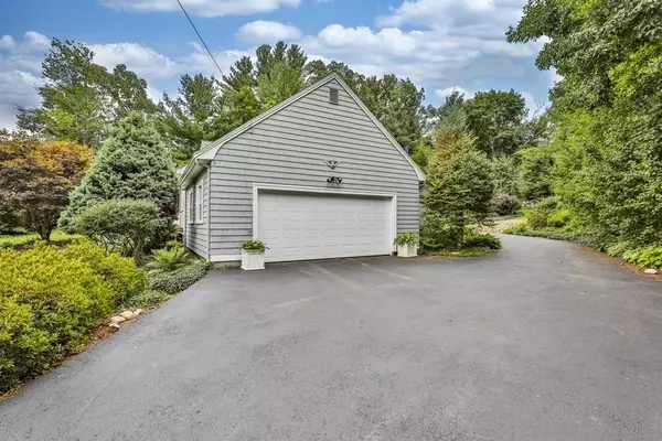 Acton, MA 01720,20 Hemlock Lane