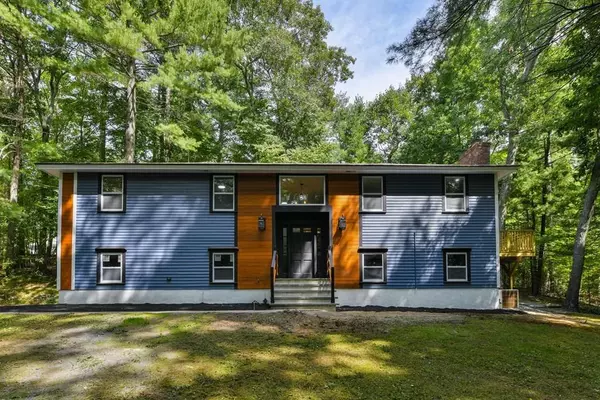 21 Hillcrest Rd, Concord, MA 01742