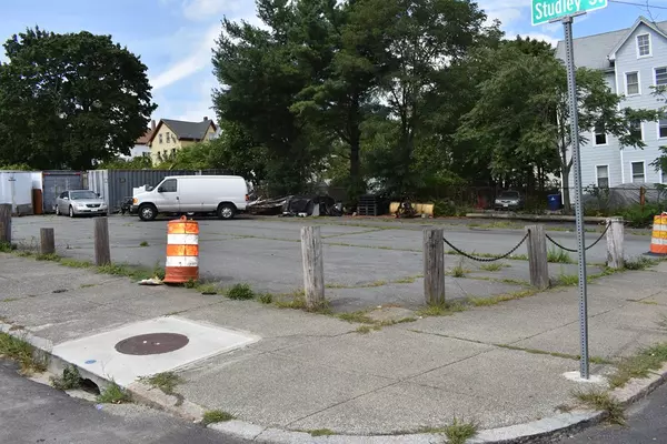 WS County, New Bedford, MA 02740