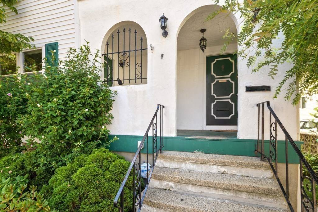Medford, MA 02155,8 Chipman St #8