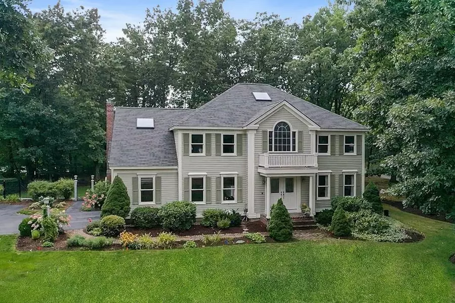 1 Steeple Chase Circle, Westford, MA 01886