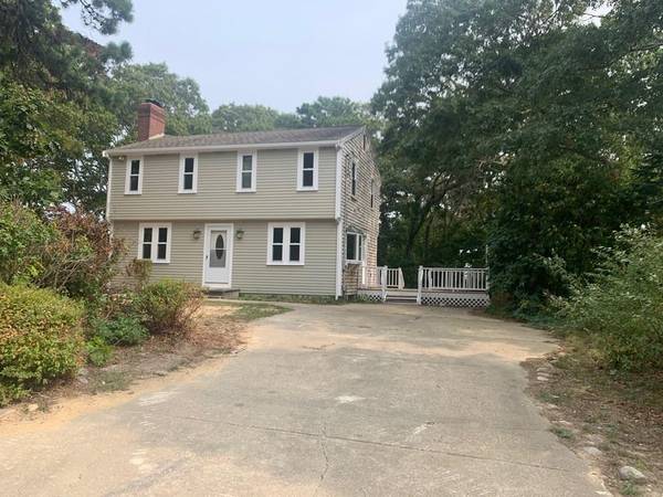 Bourne, MA 02562,70 Norris