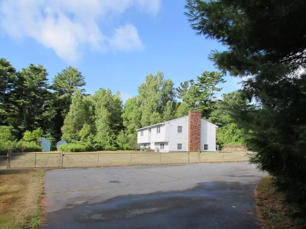 Mattapoisett, MA 02739,2 Mulberry Drive