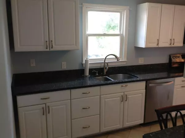 Springfield, MA 01118,213 Arcadia Blrd