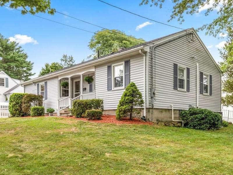 34 Garfield Ave, Beverly, MA 01915