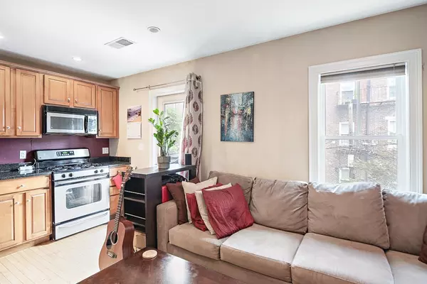 764 E 6th #2, Boston, MA 02127