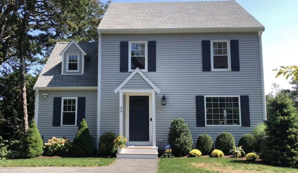 40 Carver Rd, Bourne, MA 02562