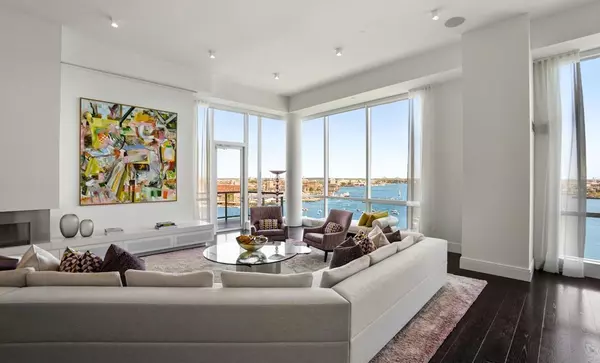 22 Liberty Drive #PH2D, Boston, MA 02210