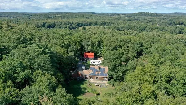 Amesbury, MA 01913,122 Congress Street