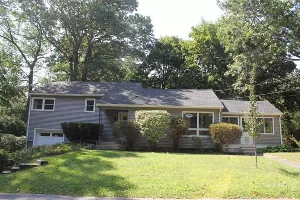 48 Day Avenue, Hamilton, MA 01982