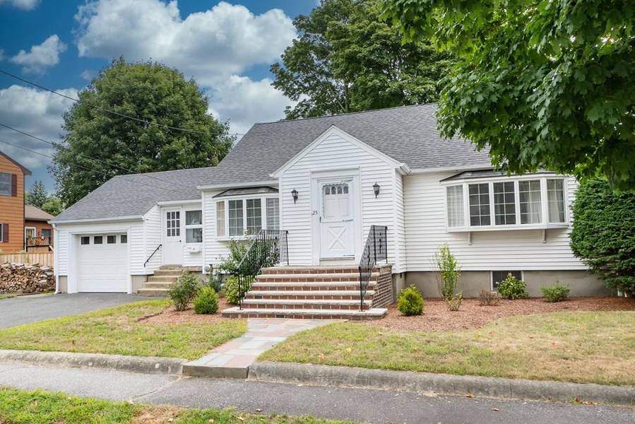 25 Bosworth St, Beverly, MA 01915