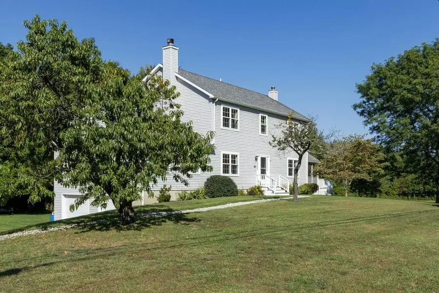 60 Town Farm Road, Ipswich, MA 01938