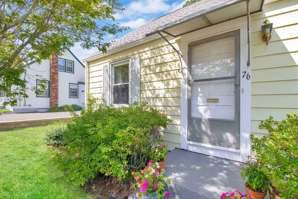 Springfield, MA 01118,76 Surrey Rd