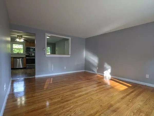 Springfield, MA 01129,24 Spikenard Cir