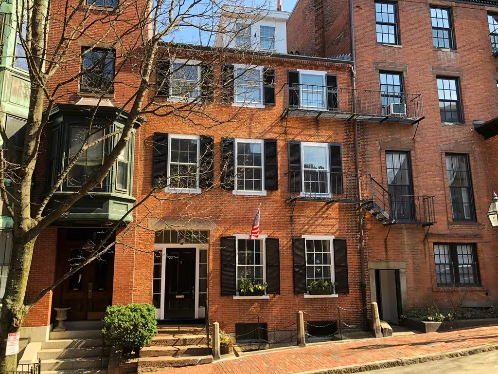 Boston, MA 02114,17 Joy St #3