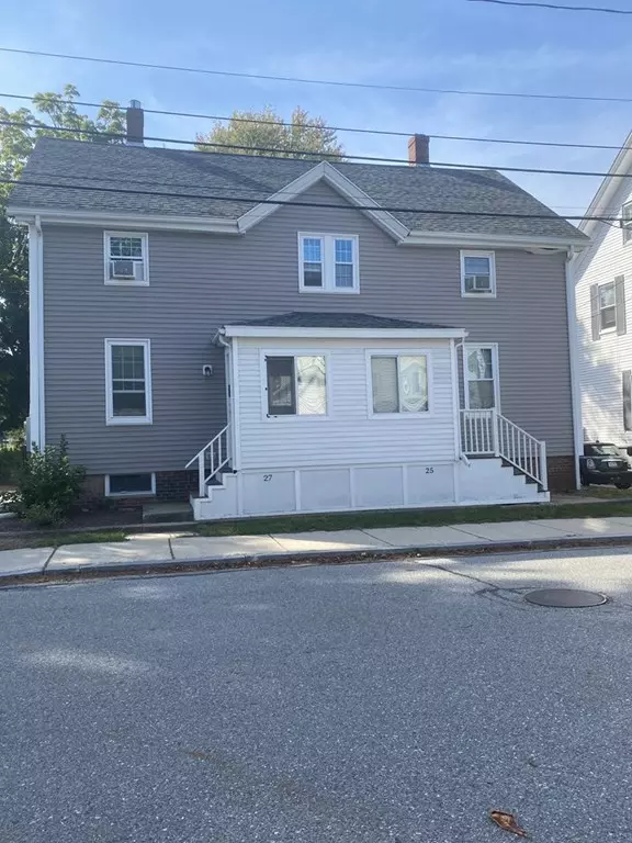 Ipswich, MA 01938,25/27 Estes St