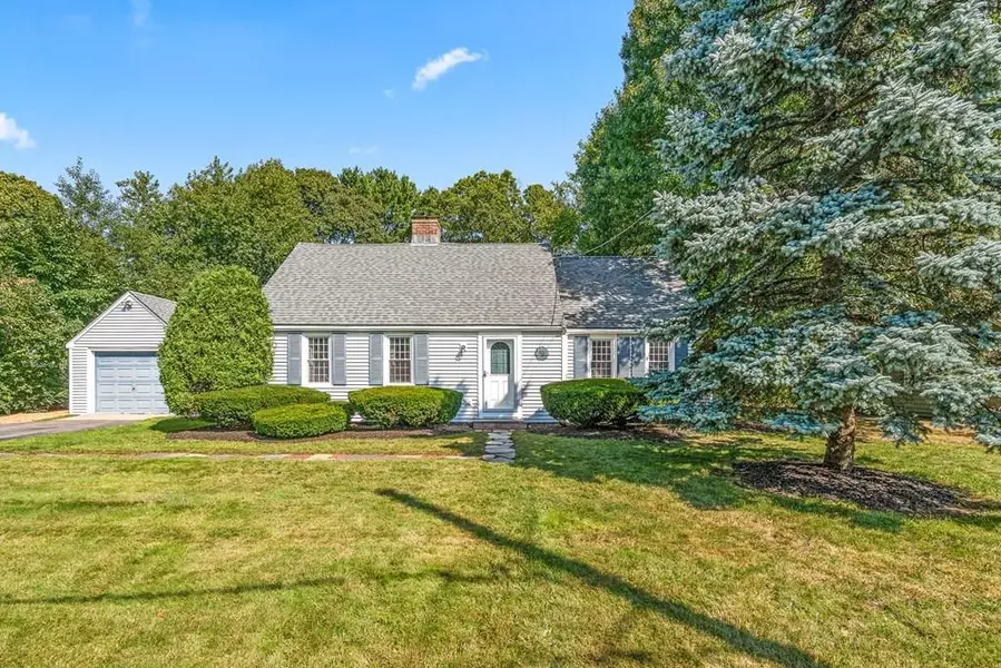 28 Green Street, Lynnfield, MA 01940