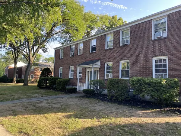 West Springfield, MA 01089,63 Colony Rd #1B