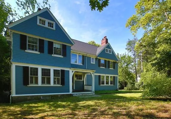 321 Hammond St, Newton, MA 02467