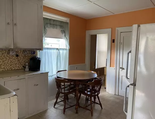 West Springfield, MA 01089,51 Spring Street