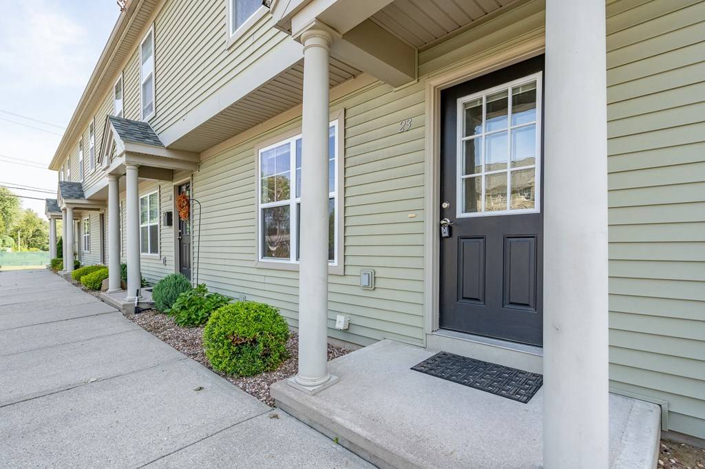Westfield, MA 01085,139 Union St #23