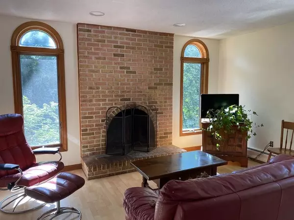 Montgomery, MA 01085,24 Lambson Road