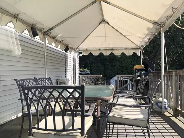 Northbridge, MA 01534,504 School St