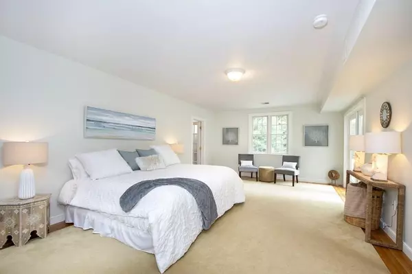 Cohasset, MA 02025,38 Reservoir Rd