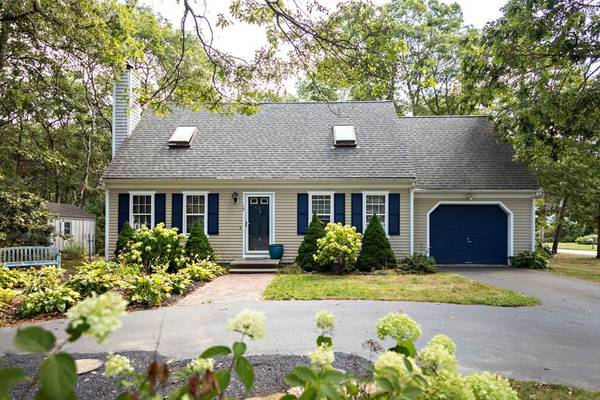 12 Drew Lane, Mashpee, MA 02649