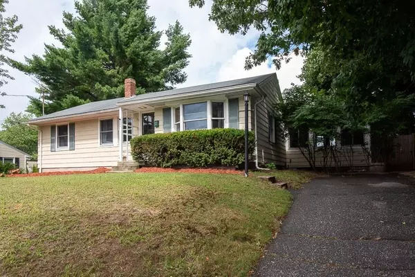20 Meola Ave, Worcester, MA 01606
