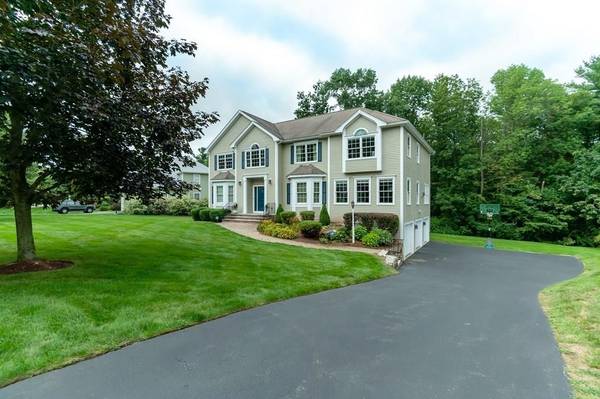 12 Chongris Circle, Andover, MA 01810