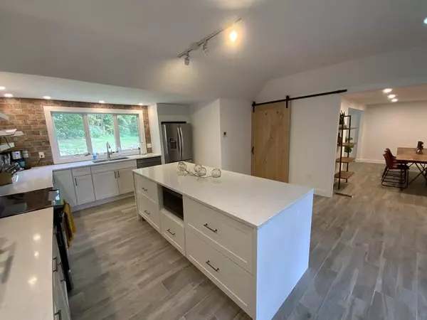 Whately, MA 01093,125 Haydenville Rd