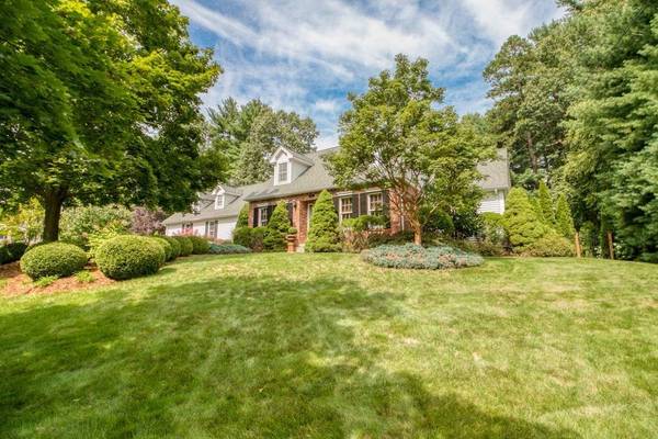 65 Wildflower Circle, Westfield, MA 01085