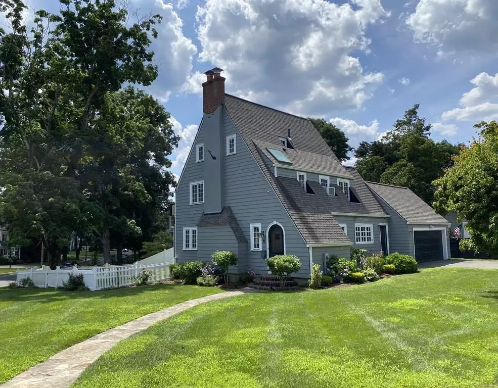 Wellesley, MA 02482,33 Ingraham Road